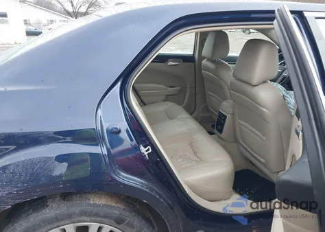 2013 Chrysler 300 Motown из США, поврежденный, VIN 2C3CCARG3DH711742